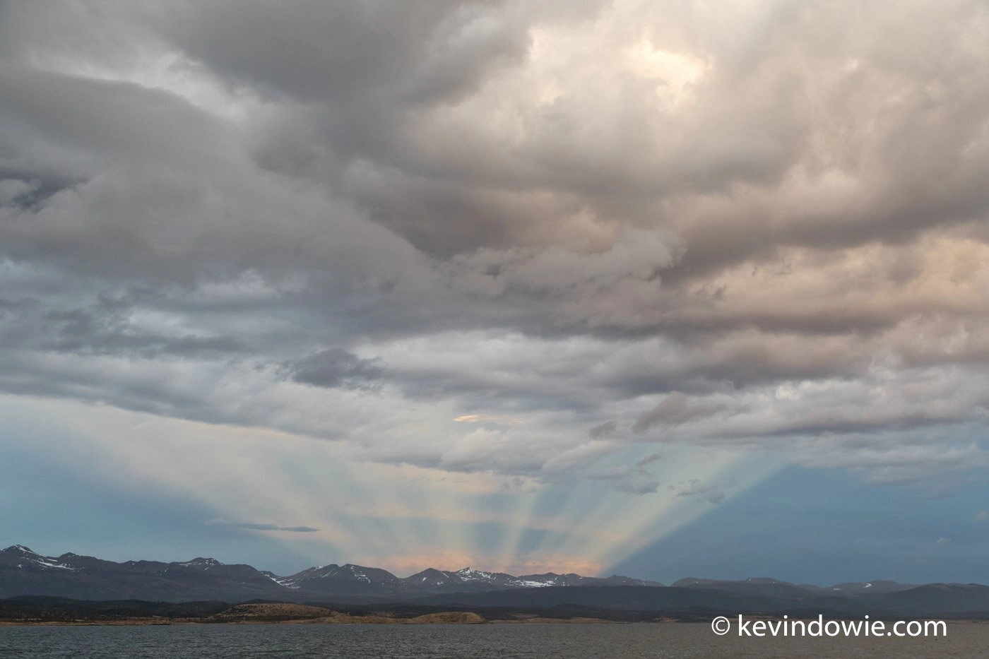 anticrepuscular rays over beagle channel